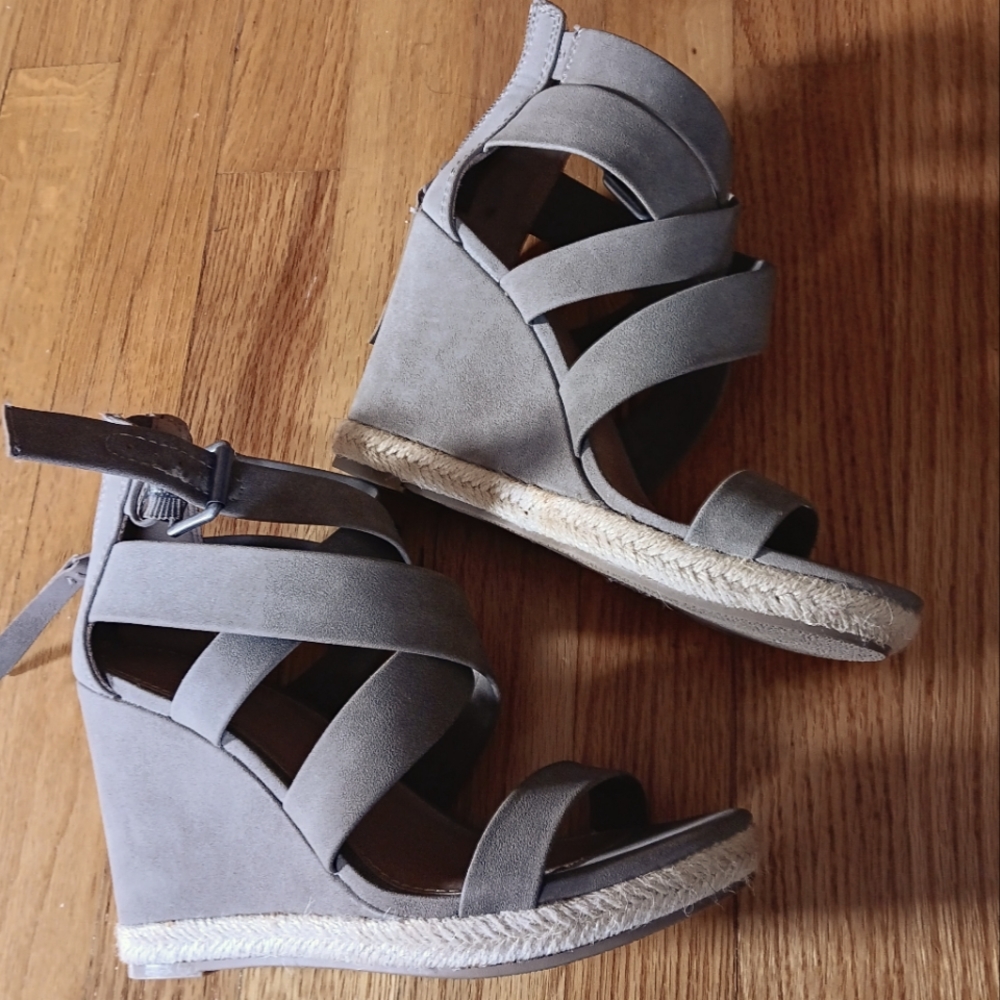Wedges - Picture 5 of 7
